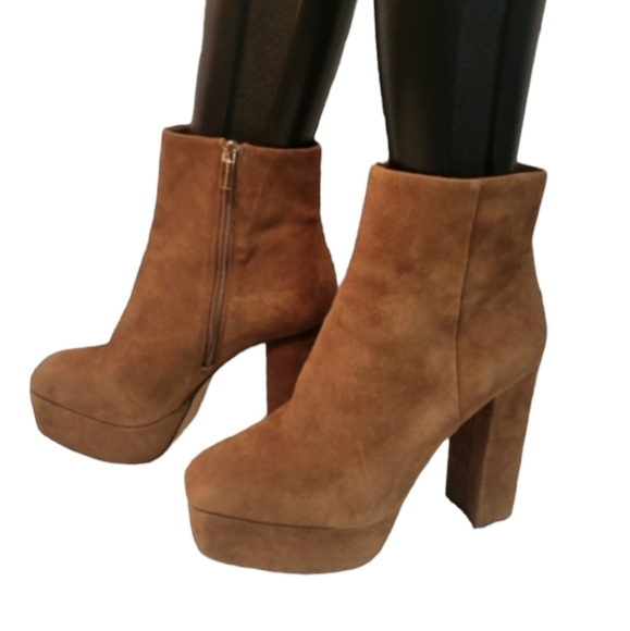 Vince Camuto Leslieon camel suede leather platform chic sleek square toe booties - Picture 1 of 8